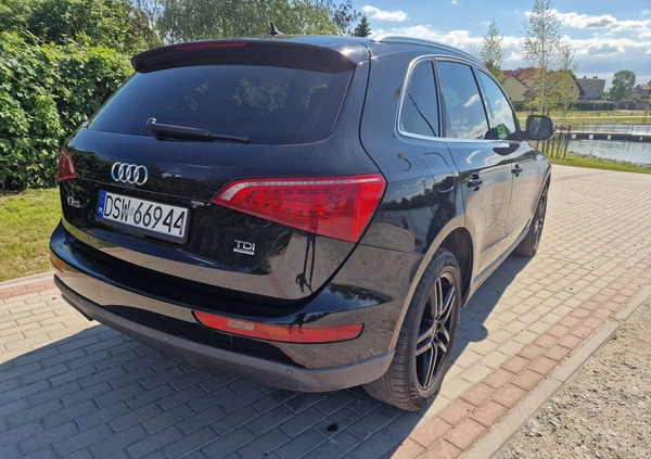 Audi Q5 cena 57000 przebieg: 235900, rok produkcji 2012 z Żarów małe 67